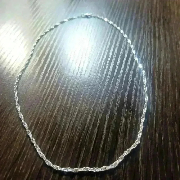 Simple elegant chain - Picture 3 of 6